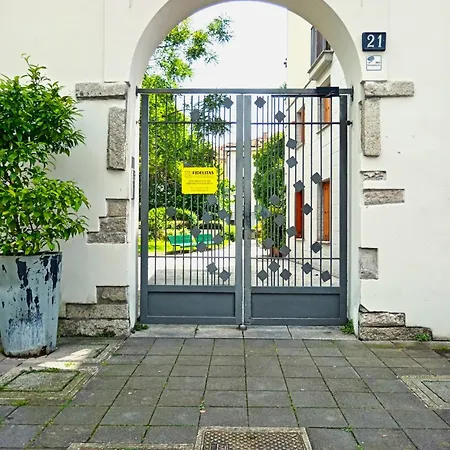 Lovely Flat- Magolfa 21 * Milano